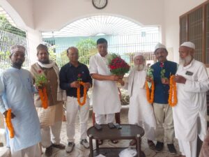 विधान पार्षद डॉ. संजय कुमार सिंह से उनके आवास पर शिष्टाचार भेंट की।